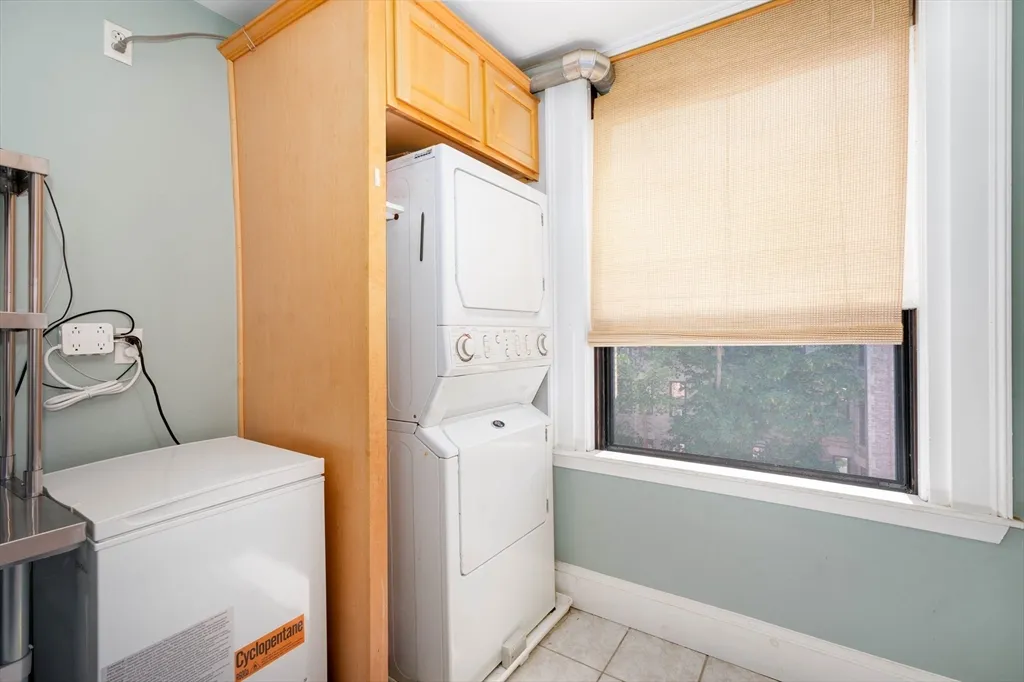 2 bed, 1 bath apartment for rent at 1064 Beacon St Unit 12A, Longwood — photo 17 of 40