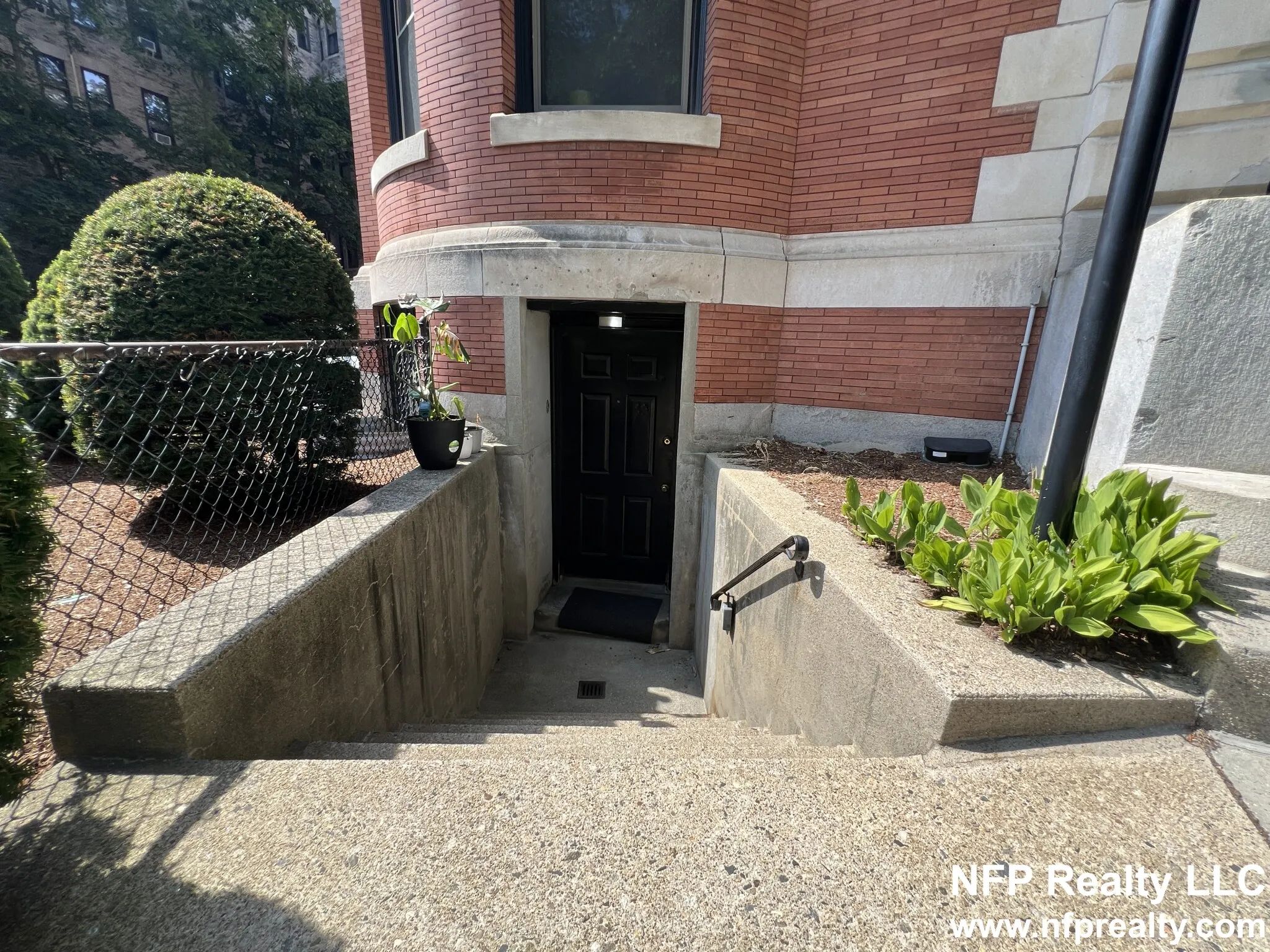 1 bed, 1 bath apartment for rent at 1064 Beacon St Unit B, Longwood — photo 10 of 13