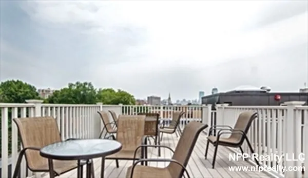 1 bed, 1 bath apartment for rent at 1064 Beacon St Unit B, Longwood — photo 7 of 13