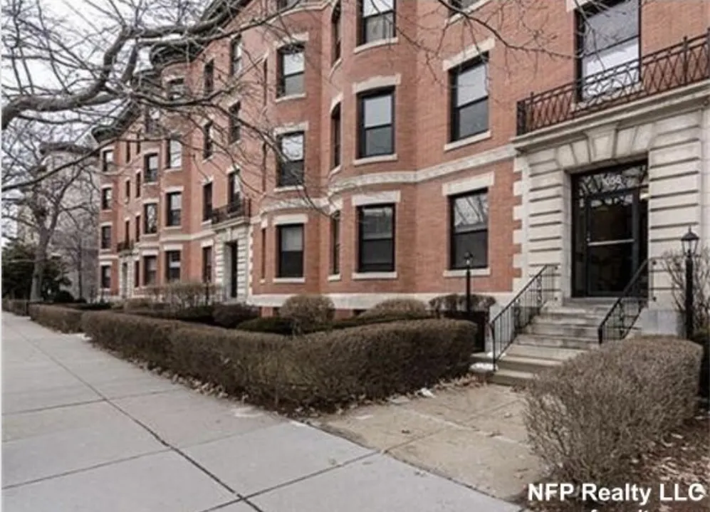 Studio bed, 1 bath apartment for rent at 1064 Beacon St Unit C, Longwood — photo 8 of 8