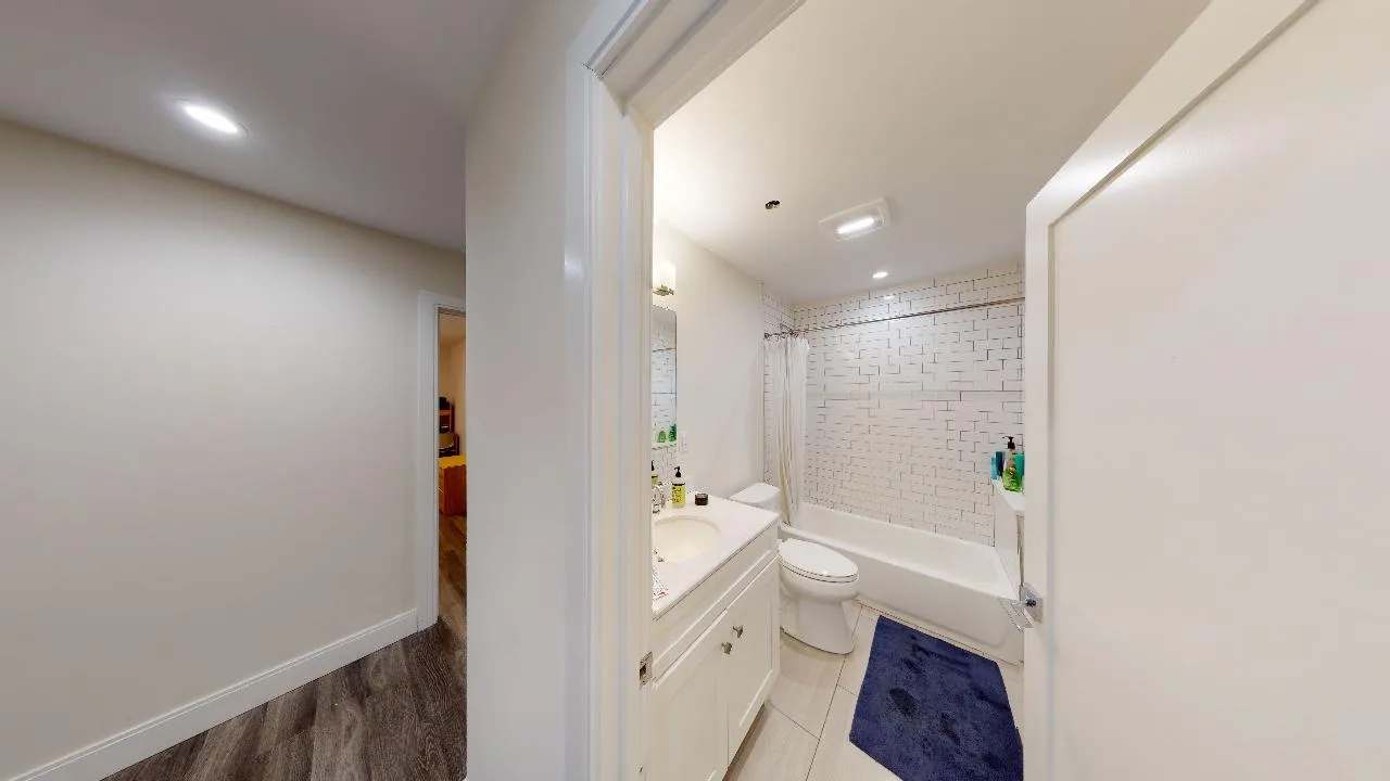 5 bed, 2 bath apartment for rent at 1065 Tremont St Unit 103, Roxbury — photo 6 of 13