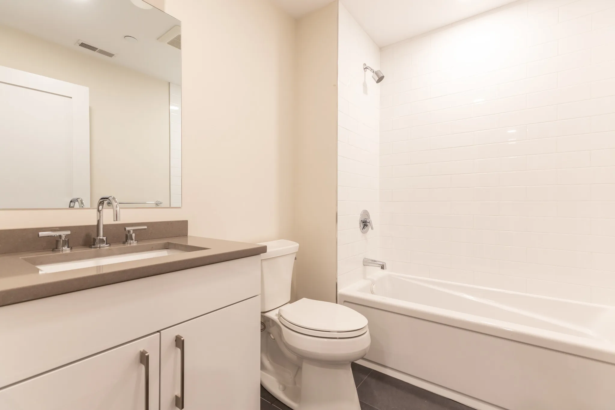 5 bed, 2 bath apartment for rent at 1065 Tremont St Unit 103, Roxbury — photo 13 of 13