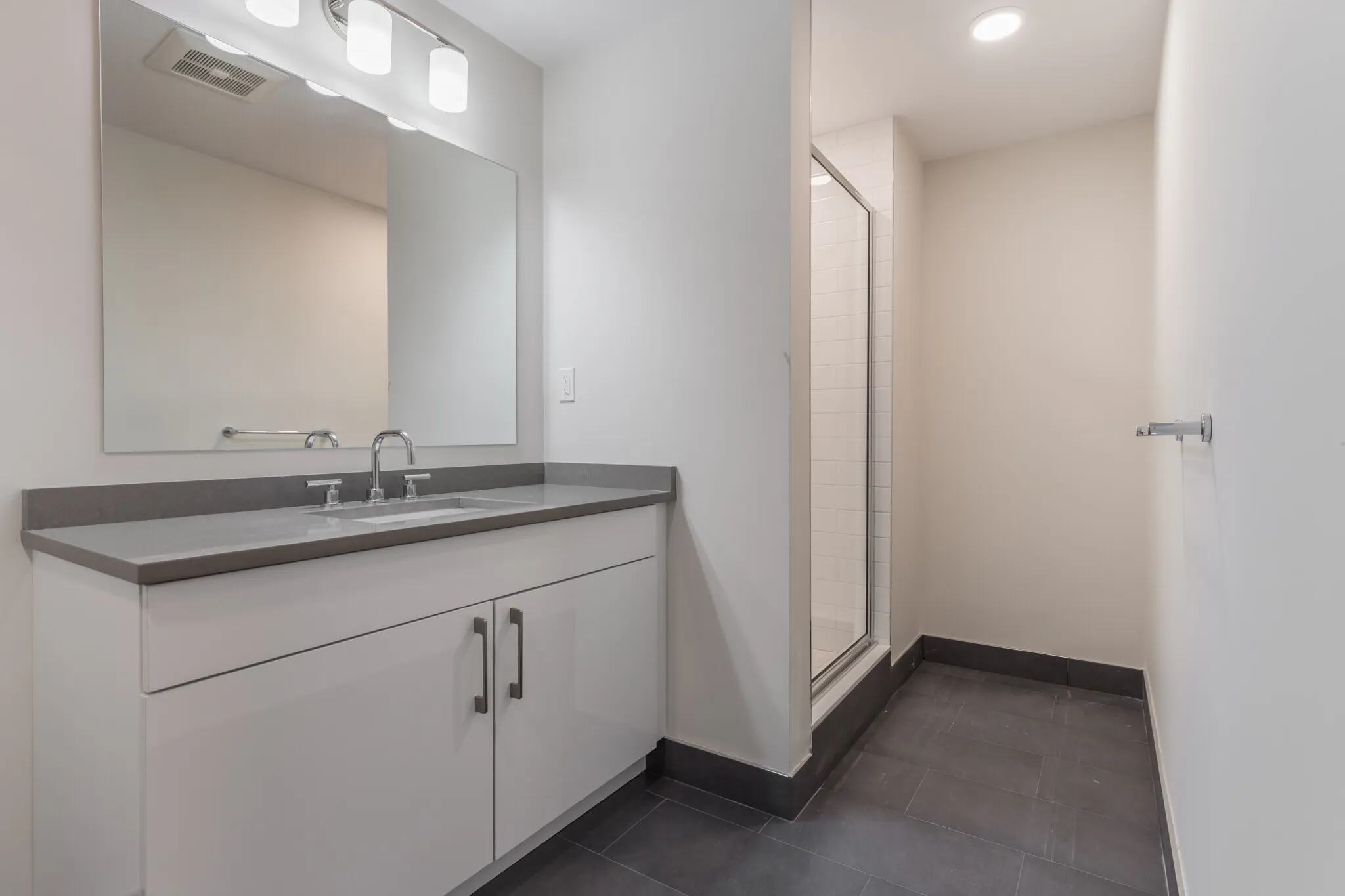 4 bed, 3 bath apartment for rent at 1065 Tremont St Unit 106, South End — photo 10 of 12