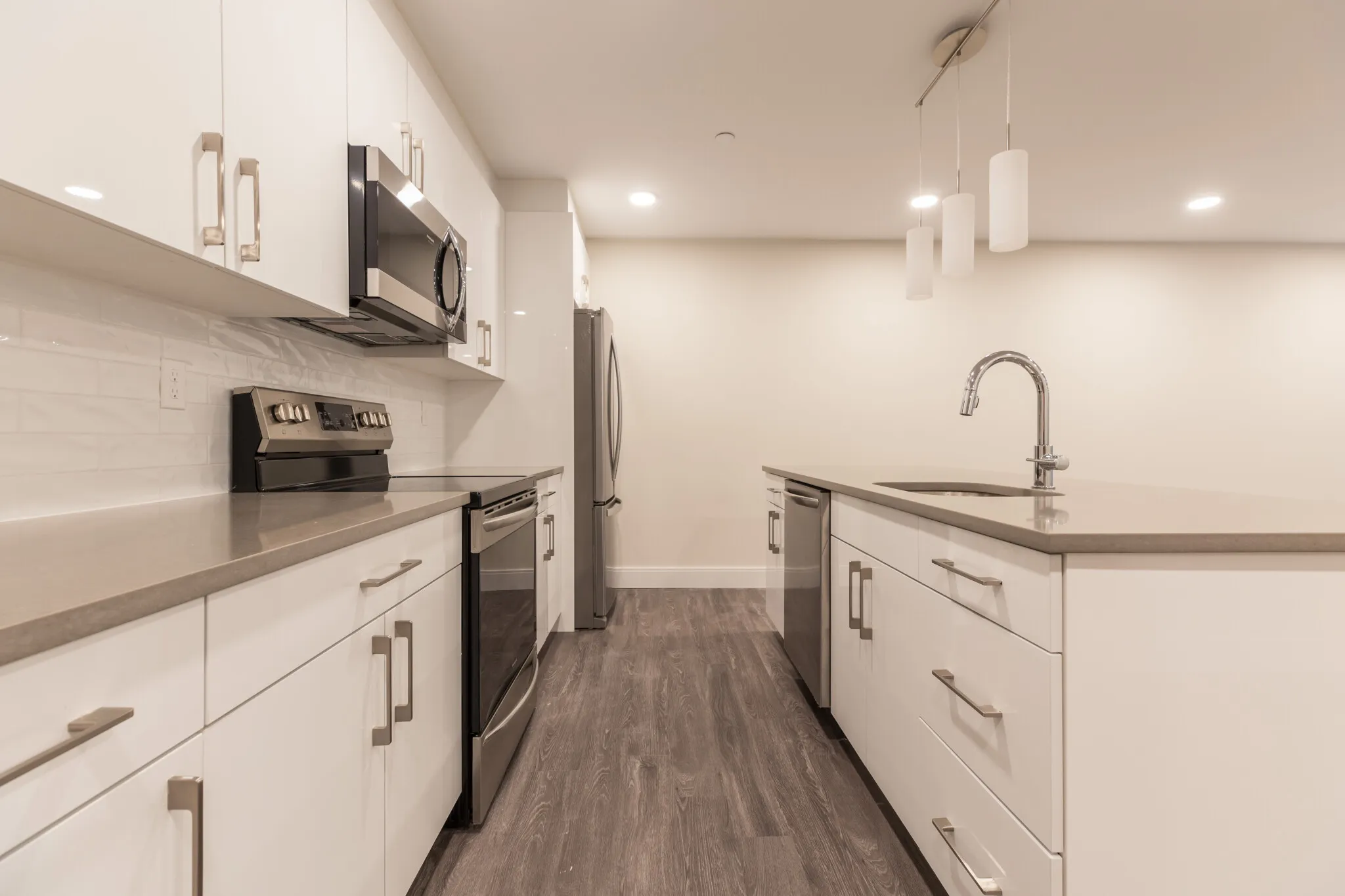4 bed, 3 bath apartment for rent at 1065 Tremont St Unit 106, South End — photo 1 of 12