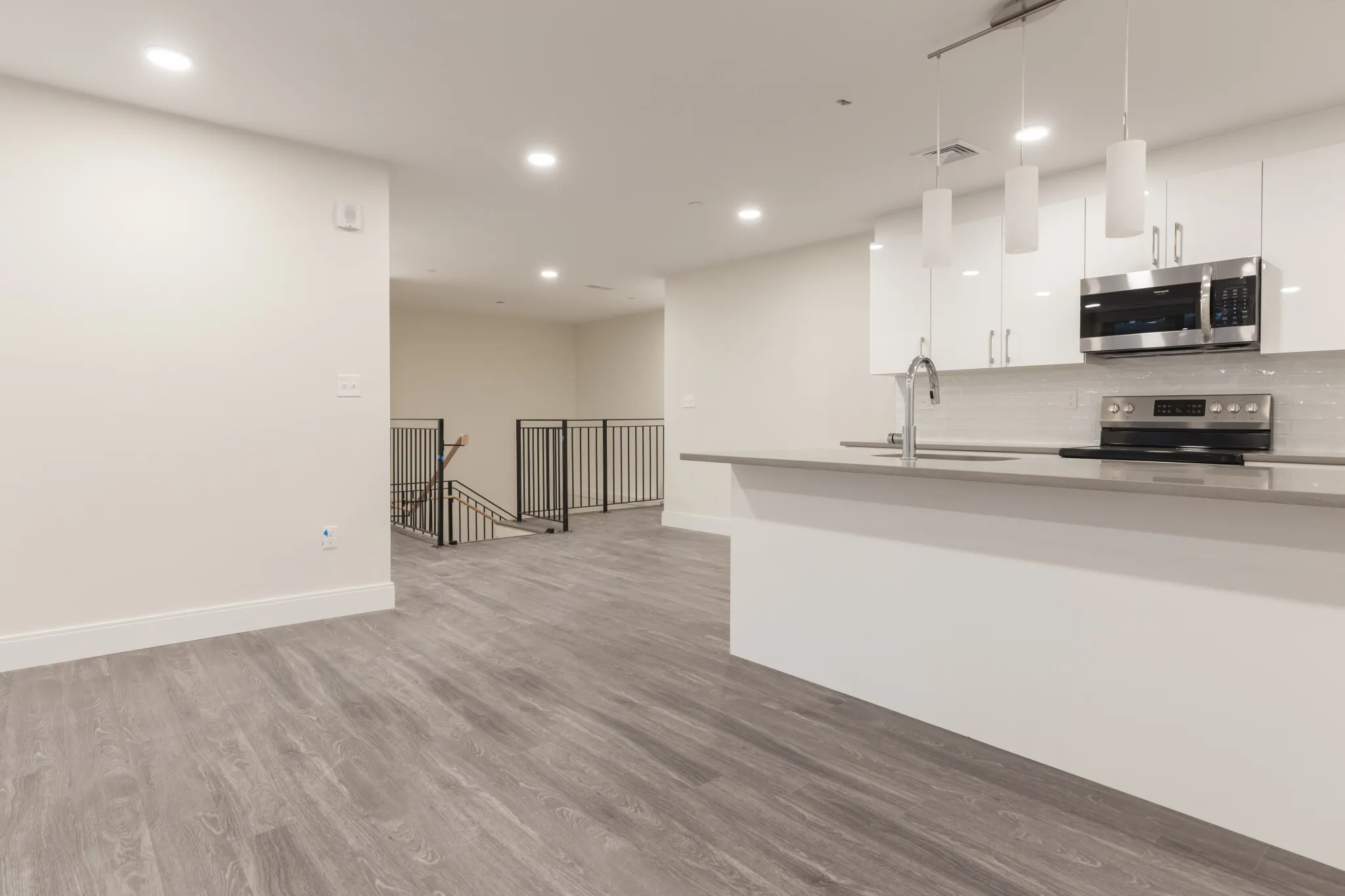 4 bed, 3 bath apartment for rent at 1065 Tremont St Unit 106, South End — photo 7 of 12