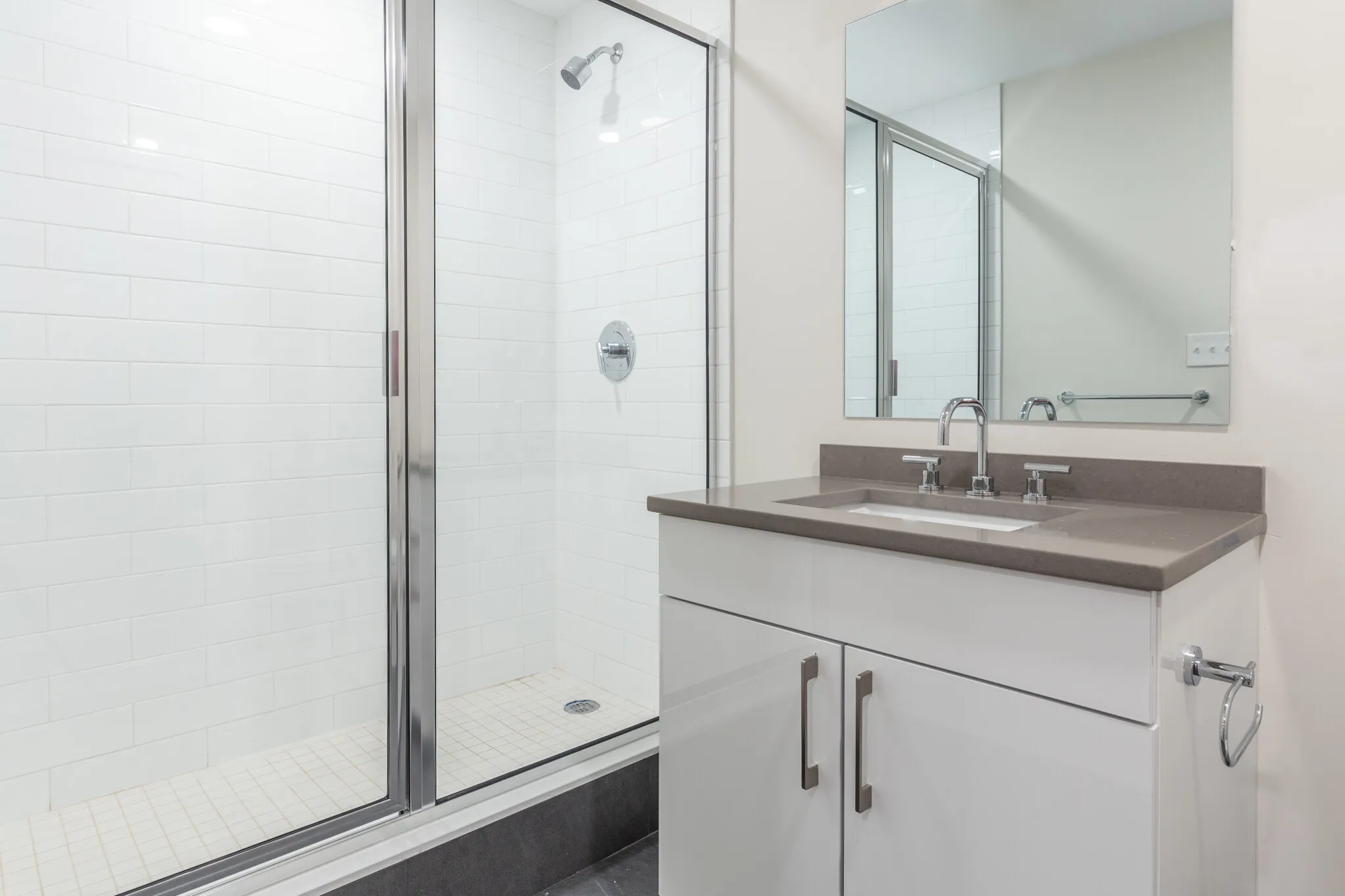 4 bed, 3 bath apartment for rent at 1065 Tremont St Unit 106, South End — photo 11 of 12