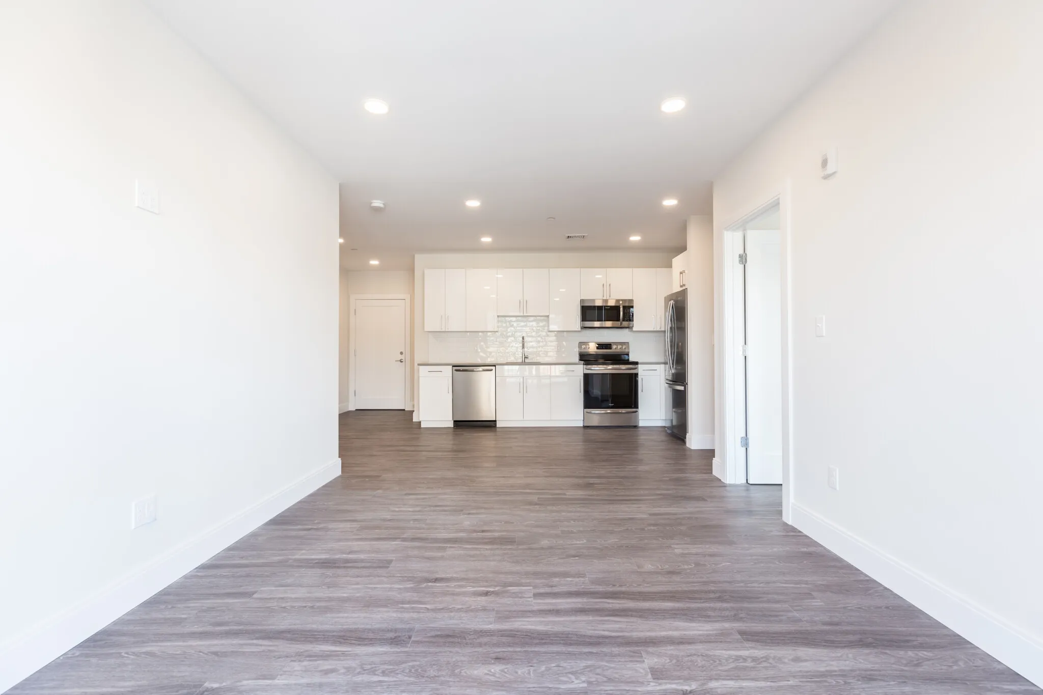 3 bed, 2 bath apartment for rent at 1065 Tremont St Unit 207, Roxbury — photo 3 of 8