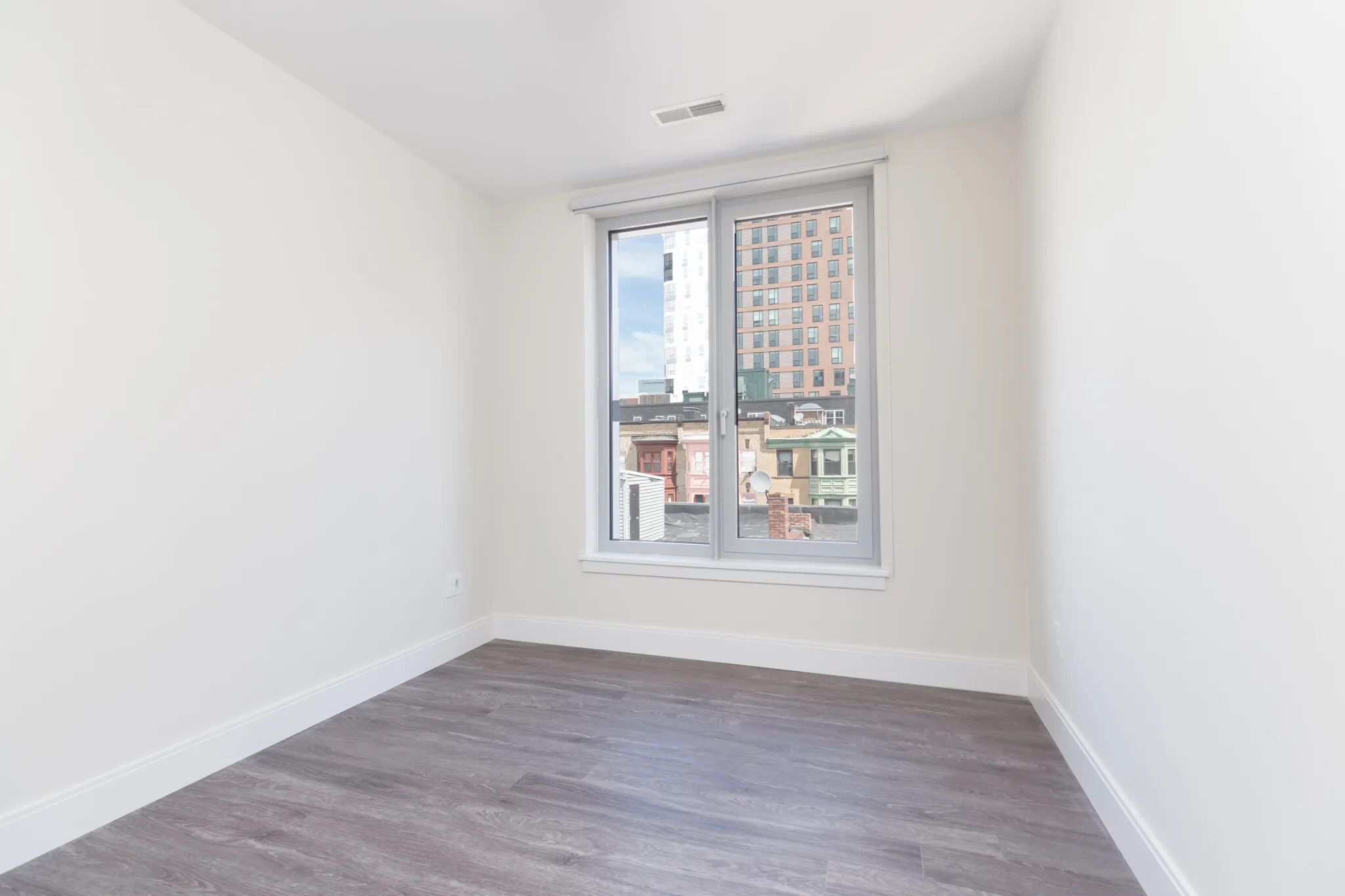 3 bed, 2 bath apartment for rent at 1065 Tremont St Unit 207, Roxbury — photo 5 of 8
