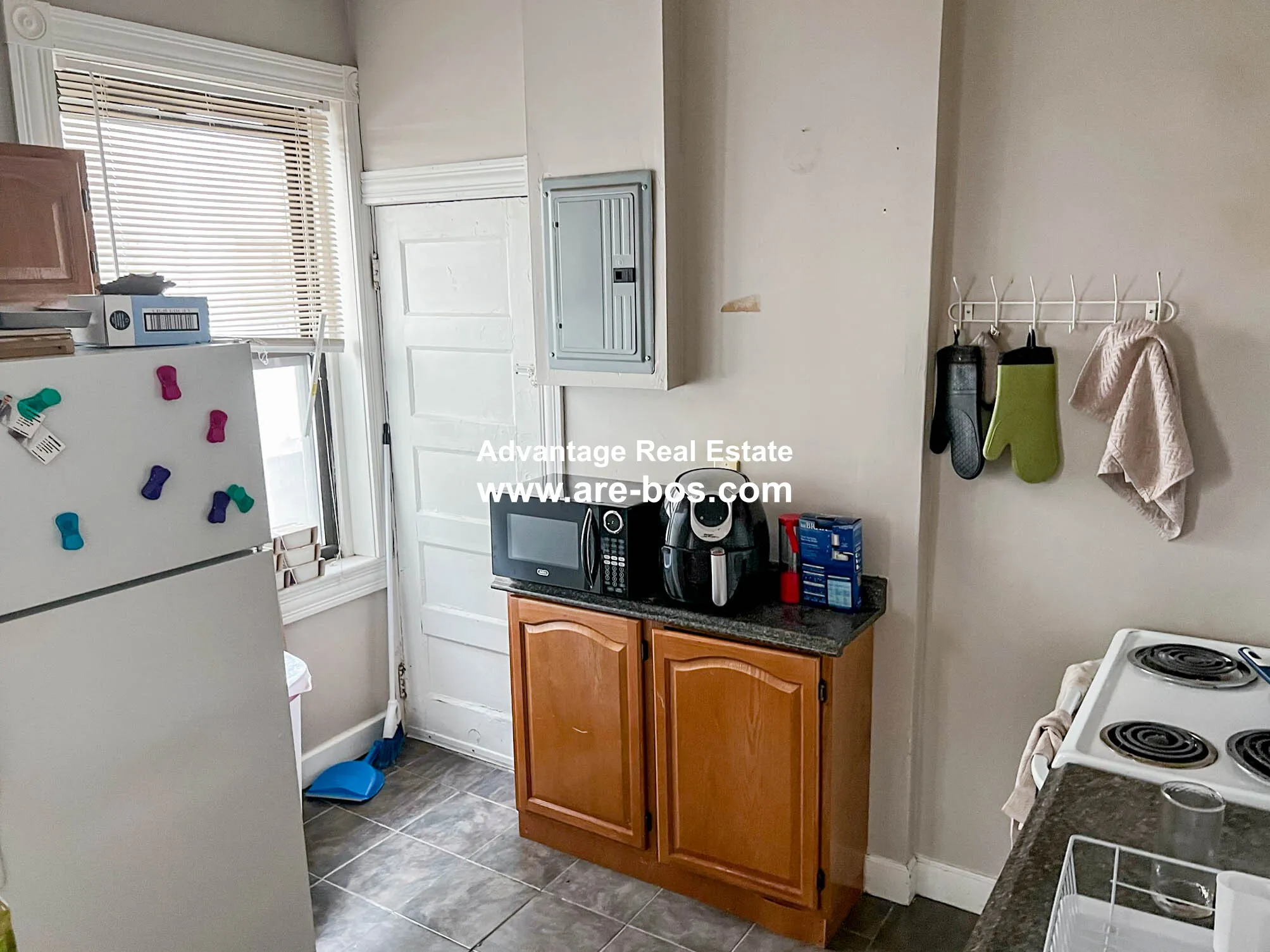2 bed, 1 bath apartment for rent at 1066 Commonwealth Ave Unit 22, Brighton — photo 4 of 27