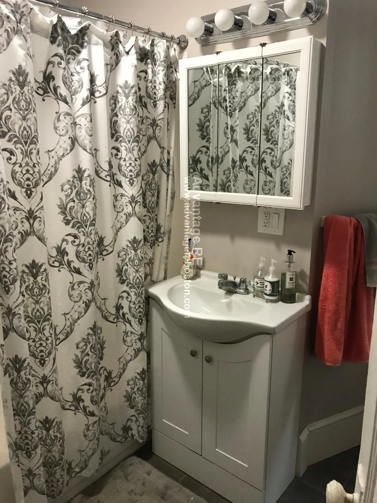 2 bed, 1 bath apartment for rent at 1066 Commonwealth Ave Unit 22, Brighton — photo 26 of 27