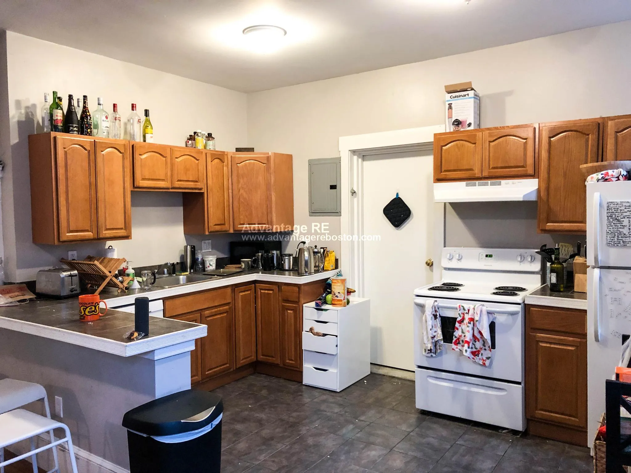 3 bed, 1 bath apartment for rent at 1066 Commonwealth Ave Unit 31 Duplicate, Brighton — photo 43 of 63