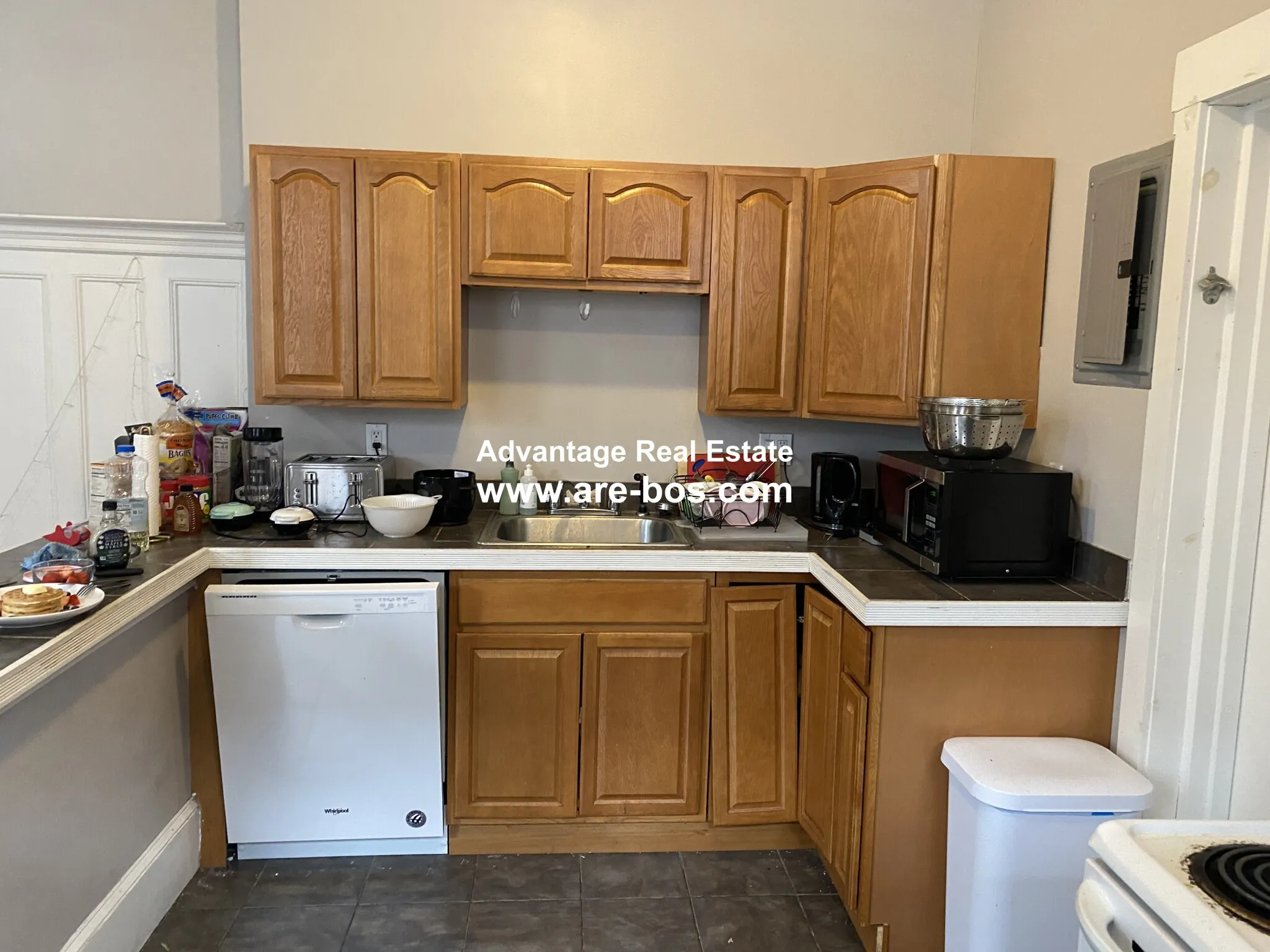 3 bed, 1 bath apartment for rent at 1066 Commonwealth Ave Unit 31 Duplicate, Brighton — photo 56 of 63