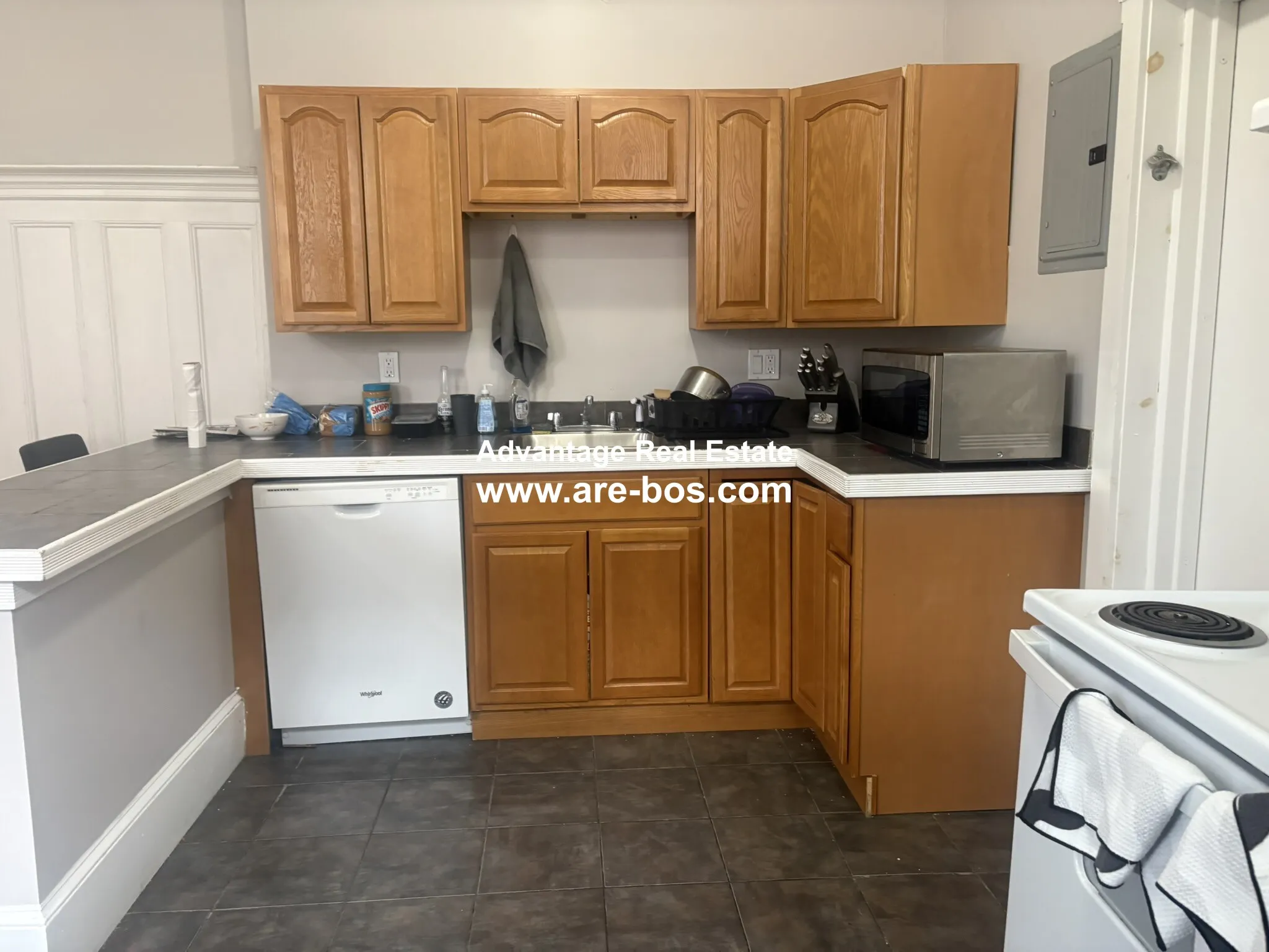 3 bed, 1 bath apartment for rent at 1066 Commonwealth Ave Unit 31 Duplicate, Brighton — photo 3 of 63