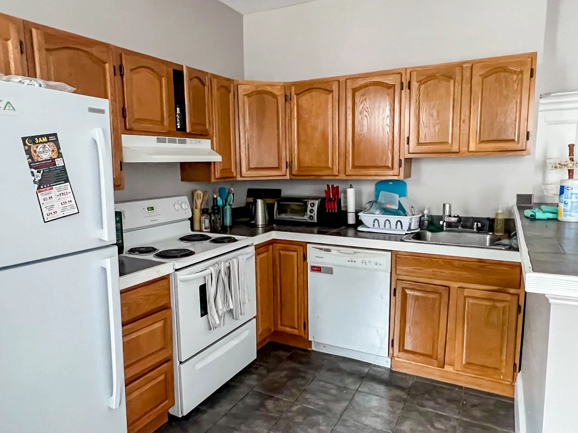 3 bed, 1 bath apartment for rent at 1066 Commonwealth Ave Unit 52, Brighton — photo 5 of 14