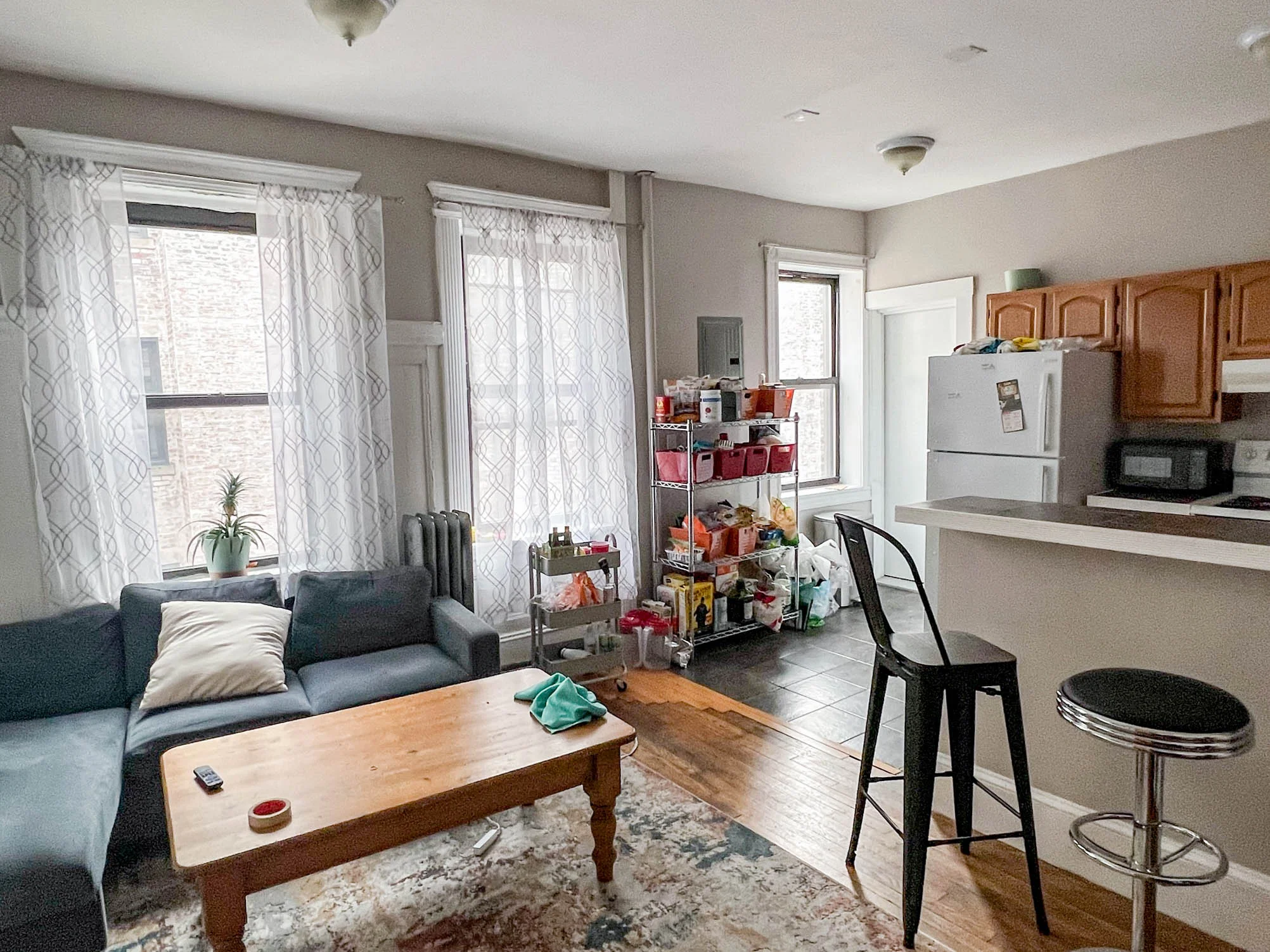3 bed, 1 bath apartment for rent at 1066 Commonwealth Ave Unit 52, Brighton — photo 3 of 14