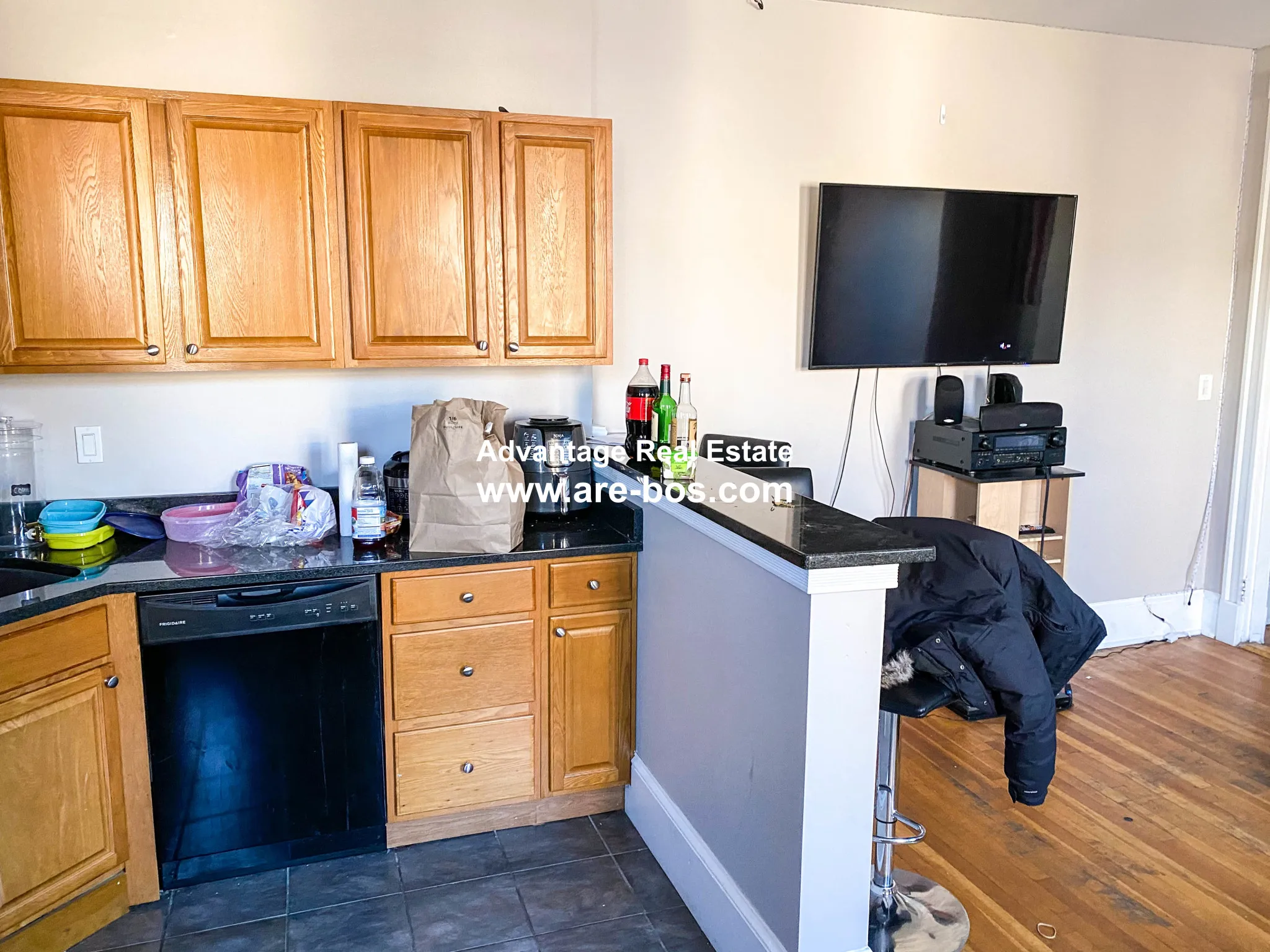 3 bed, 1 bath apartment for rent at 1066 Commonwealth Ave Unit 62, Brighton — photo 9 of 21