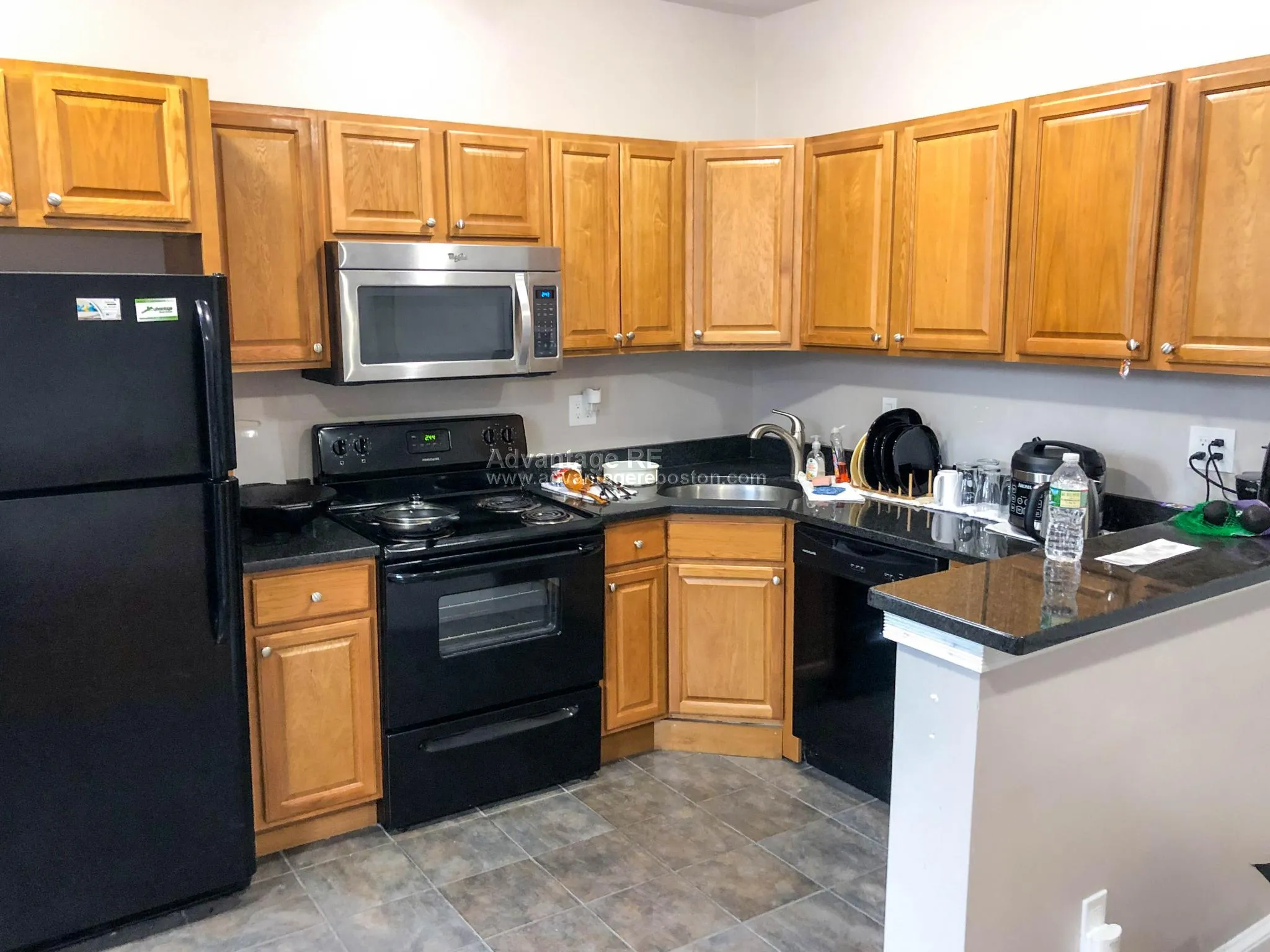 3 bed, 1 bath apartment for rent at 1066 Commonwealth Ave Unit 62, Brighton — photo 14 of 21
