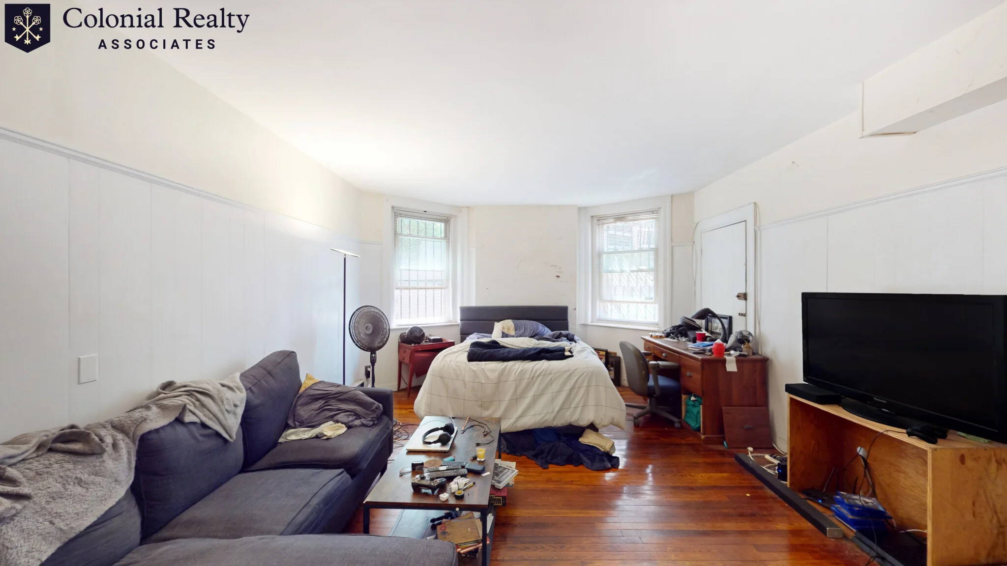 Studio bed, 1 bath apartment for rent at 1067 Beacon St Unit B, Longwood — photo 2 of 6
