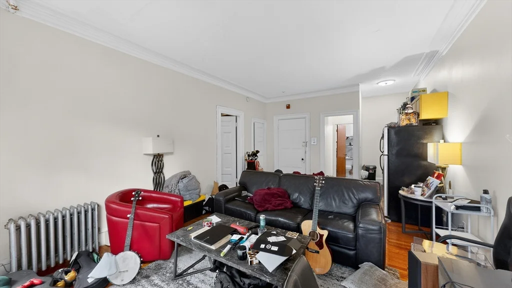 1 bed, 1 bath apartment for rent at 1069 Beacon St Unit 5, Coolidge Corner — photo 6 of 11