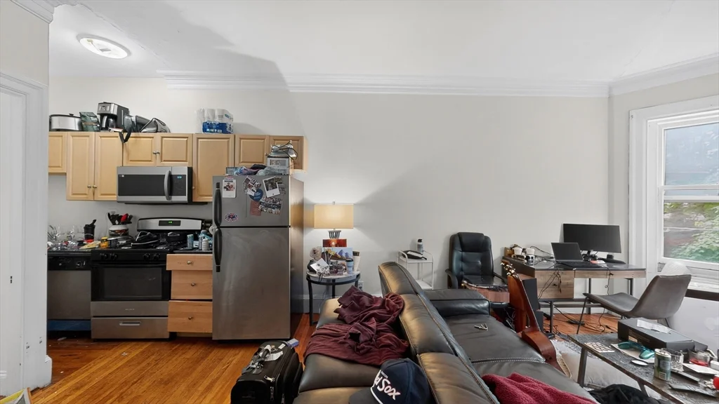 1 bed, 1 bath apartment for rent at 1069 Beacon St Unit 5, Coolidge Corner — photo 8 of 11