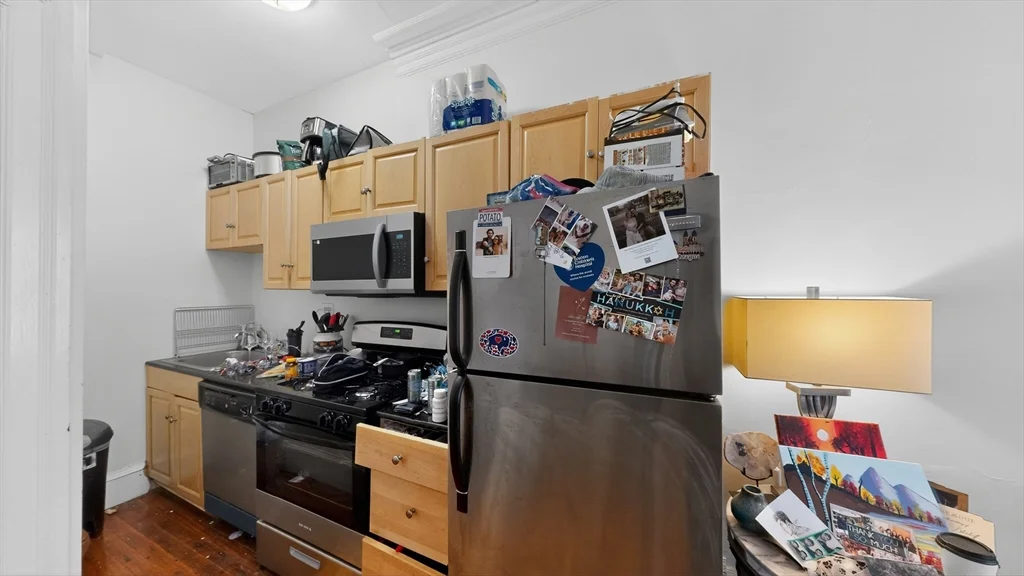 1 bed, 1 bath apartment for rent at 1069 Beacon St Unit 5, Coolidge Corner — photo 7 of 11