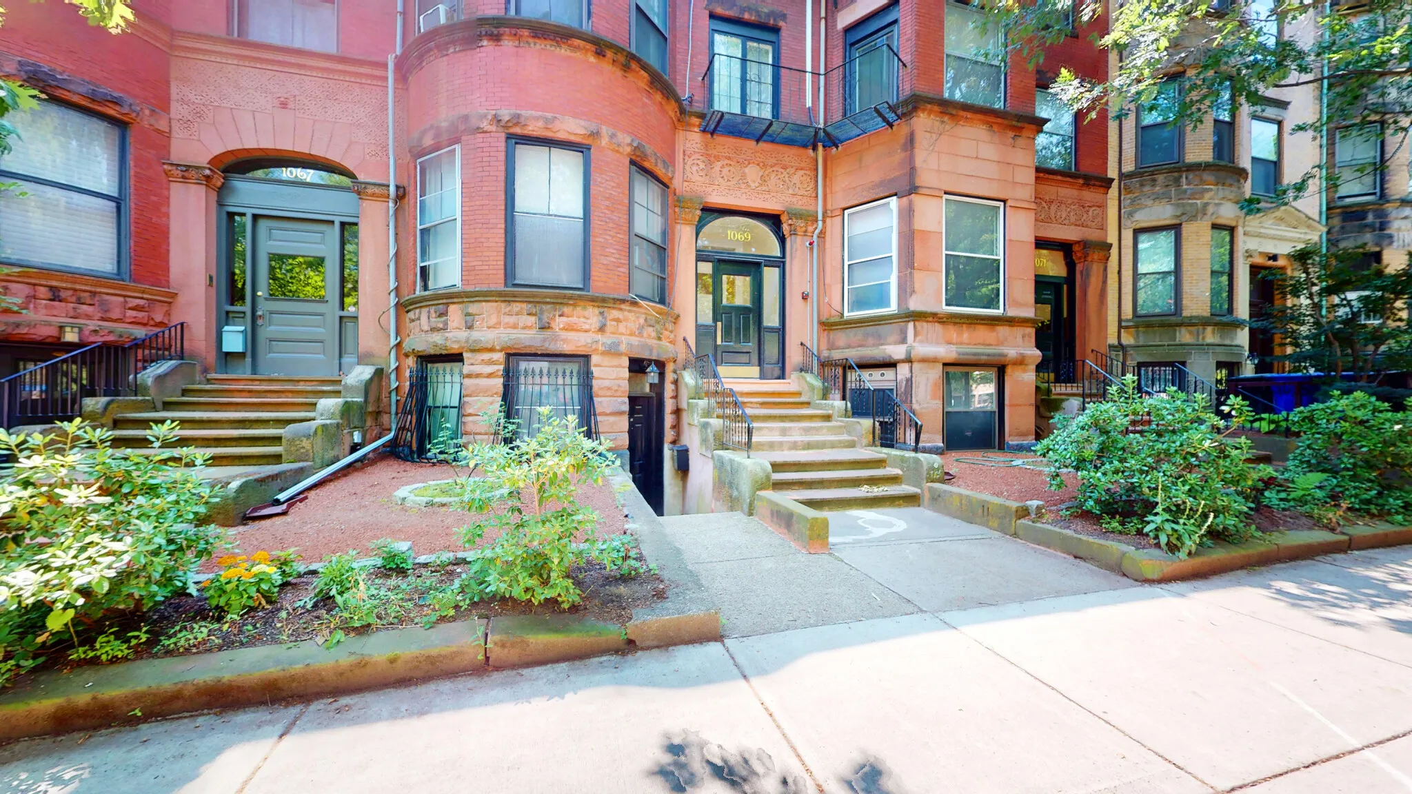 Studio bed, 1 bath apartment for rent at 1069 Beacon St Unit B, Longwood — photo 5 of 12