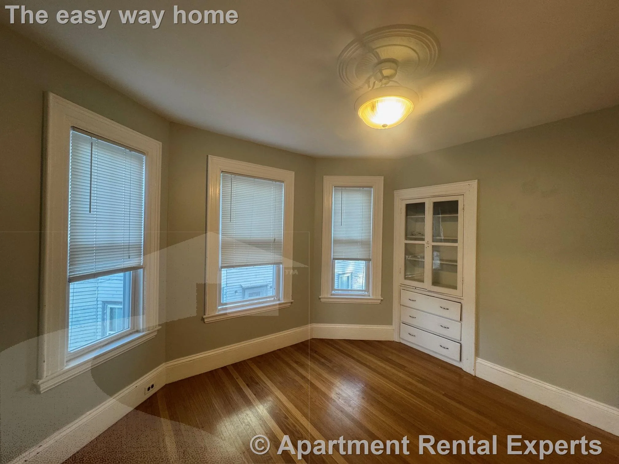 3 bed, 1 bath apartment for rent at 106A Highland Ave Unit 2, Spring Hill — photo 4 of 20