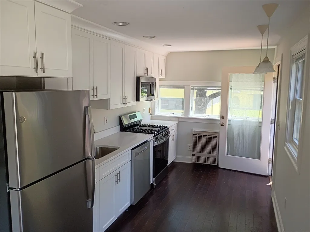 3 bed, 2 bath apartment for rent at 106R Main, Byfield — photo 10 of 32