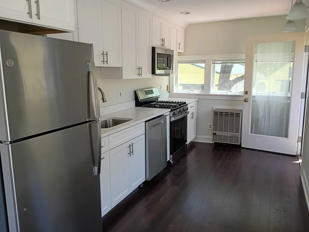 3 bed, 2 bath apartment for rent at 106R Main, Byfield — photo 11 of 32