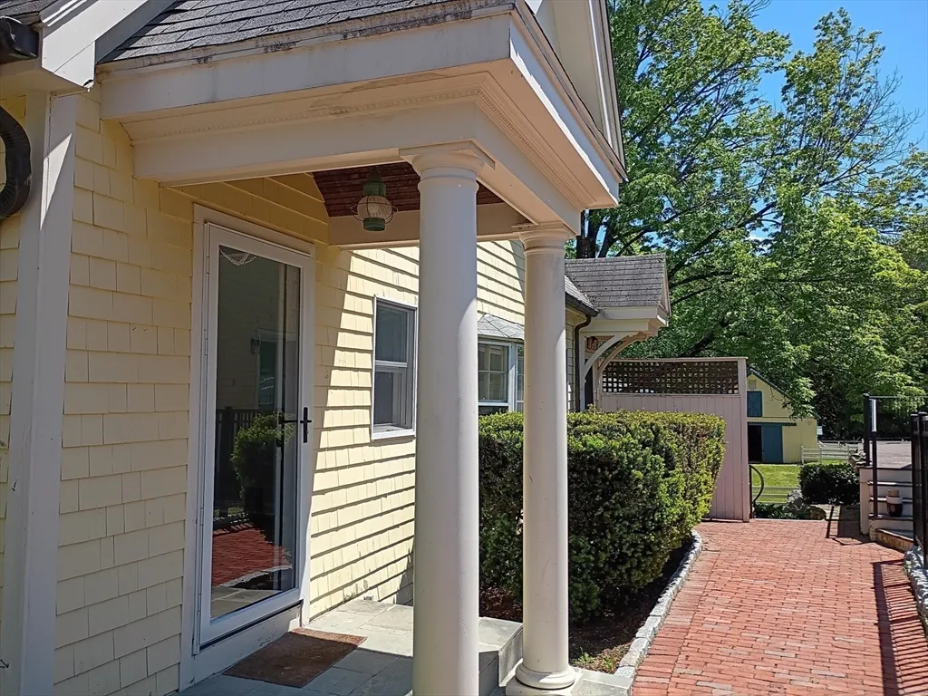 3 bed, 2 bath apartment for rent at 106R Main, Byfield — photo 2 of 32
