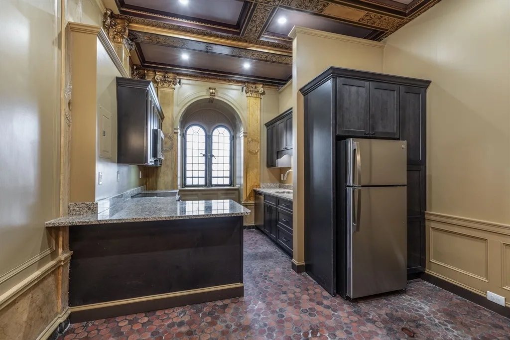 1 bed, 1.5 bath apartment for rent at 107 Beacon St Unit 3, Back Bay — photo 22 of 26
