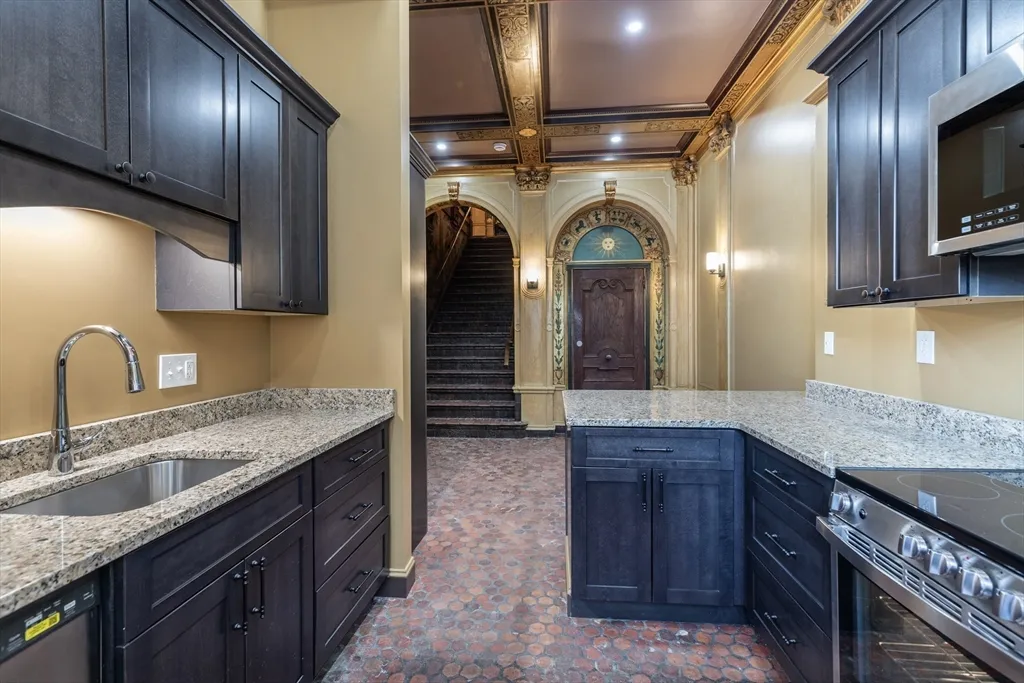 1 bed, 1.5 bath apartment for rent at 107 Beacon St Unit 3, Back Bay — photo 20 of 26