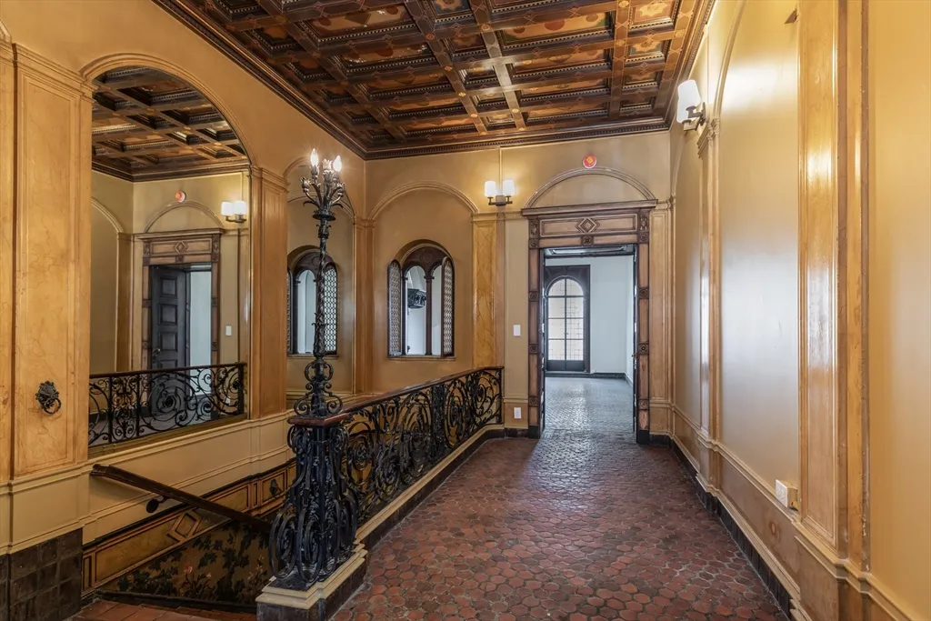 1 bed, 1.5 bath apartment for rent at 107 Beacon St Unit 3, Back Bay — photo 9 of 26