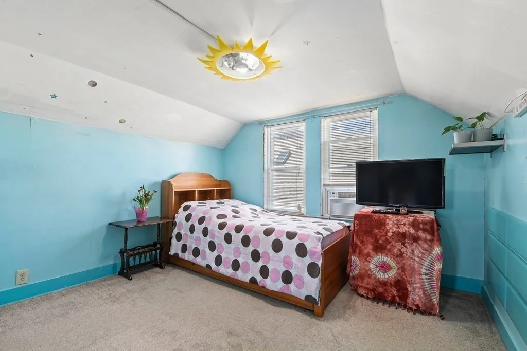 3 bed, 1 bath apartment for rent at 107 Belle Ave Unit 1, Medford — photo 10 of 21