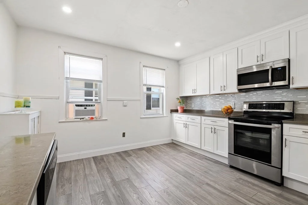 3 bed, 1 bath apartment for rent at 107 Belle Ave Unit 1, Medford — photo 2 of 21