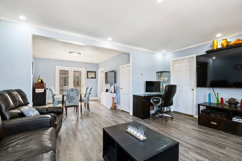 3 bed, 1 bath apartment for rent at 107 Belle Ave Unit 1, Medford — photo 16 of 21