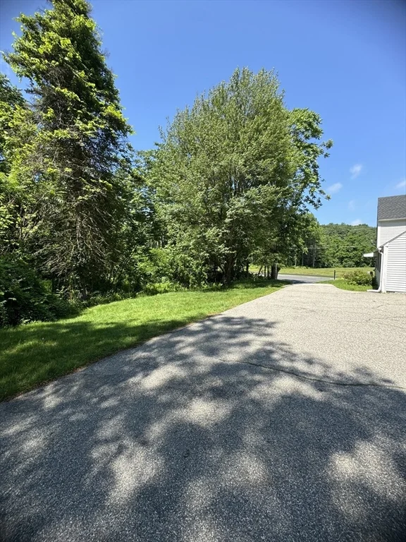 3 bed, 1 bath apartment for rent at 107 Boston Rd, Sutton — photo 22 of 24