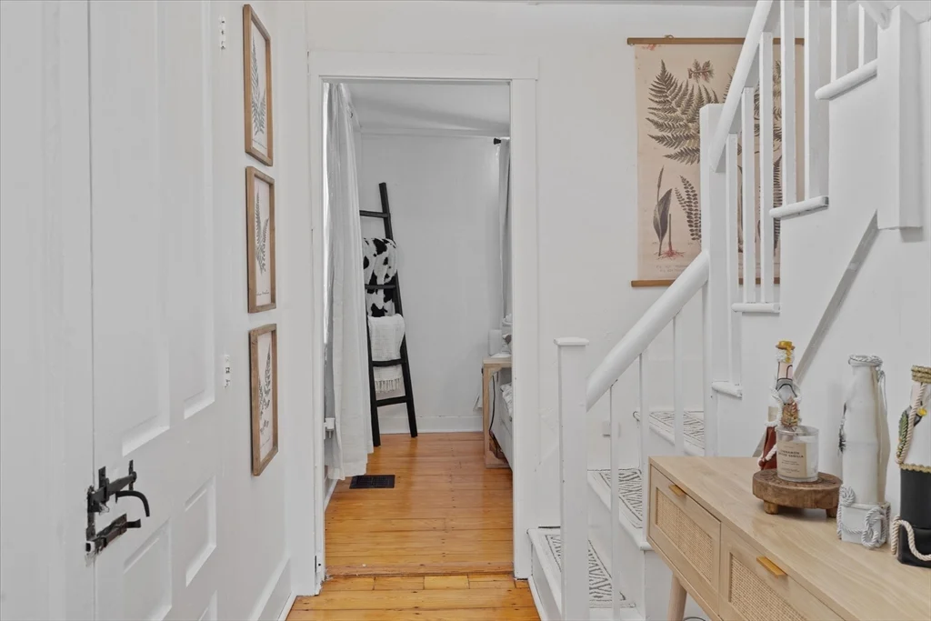 3 bed, 1 bath apartment for rent at 107 Boston Rd, Sutton — photo 7 of 24