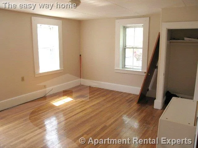 1 bed, 1 bath apartment for rent at 107 Brookline St Unit 1, Cambridgeport — photo 1 of 6