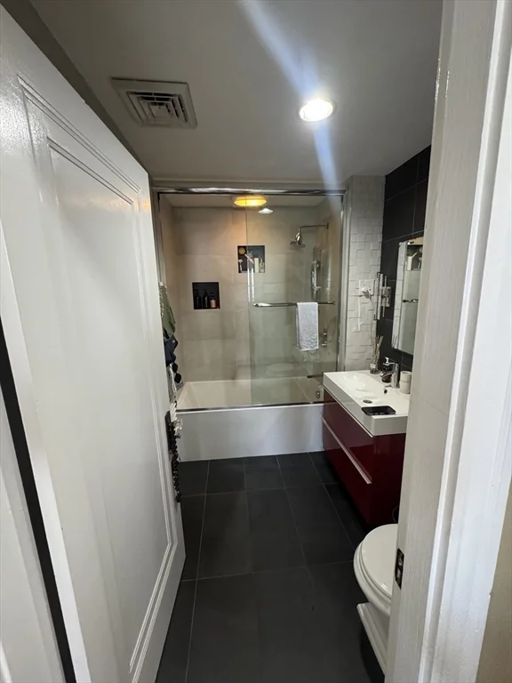 2 bed, 1 bath apartment for rent at 107 Bynner Unit 2, Jamaica Plain — photo 12 of 27