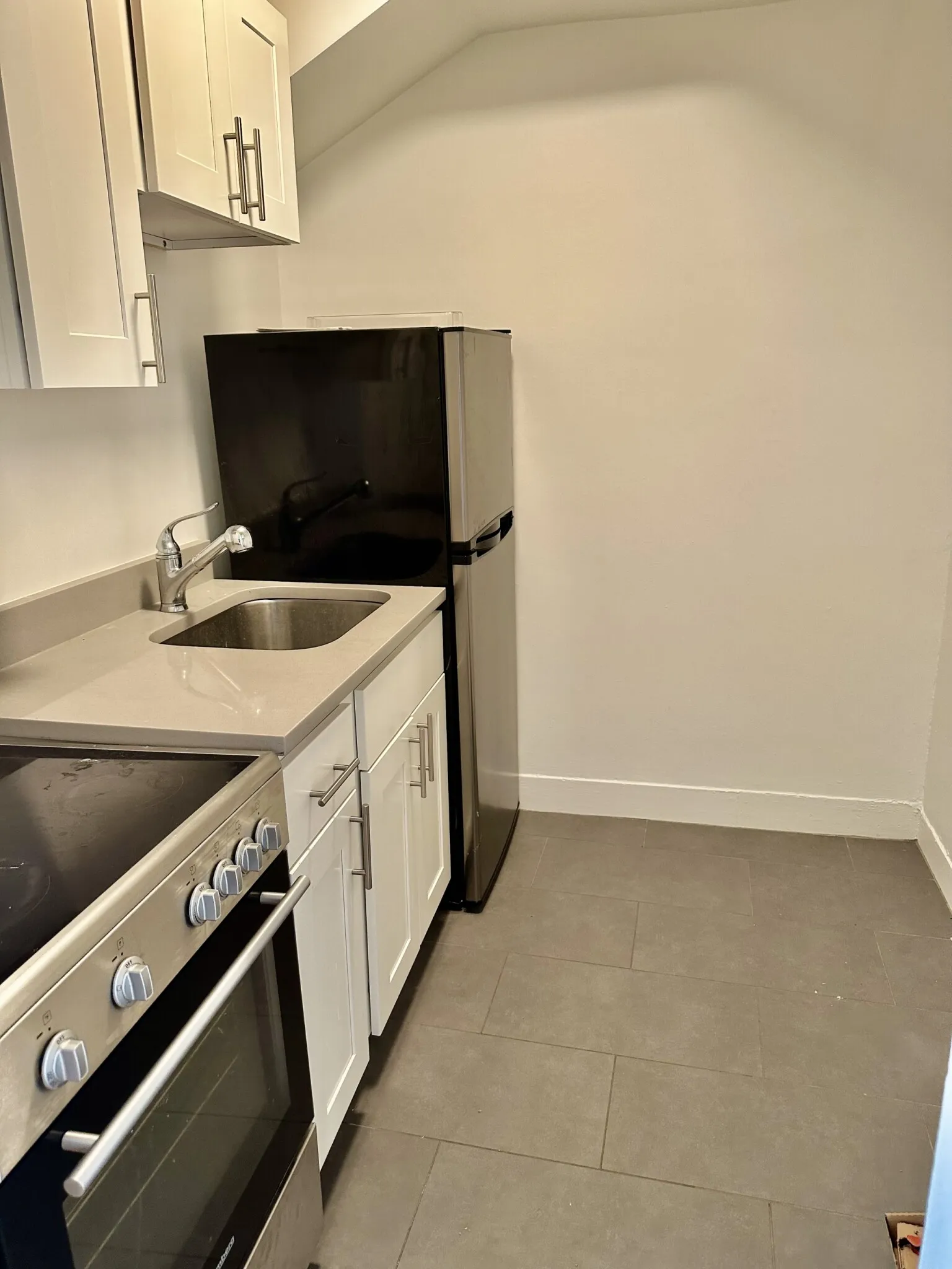 Studio bed, 1 bath apartment for rent at 107 Charles St Unit 5L, Beacon Hill — photo 4 of 19