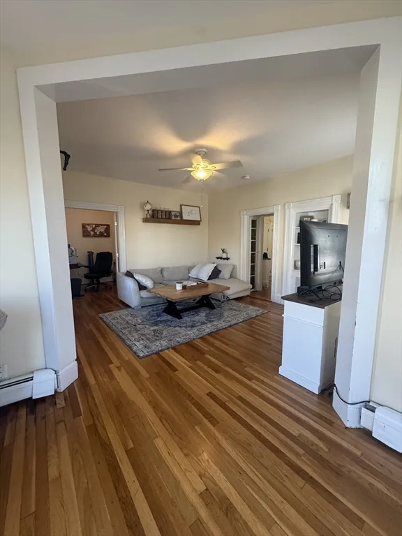 3 bed, 1 bath apartment for rent at 107 Chestnut St Unit 2R, Haverhill — photo 3 of 12
