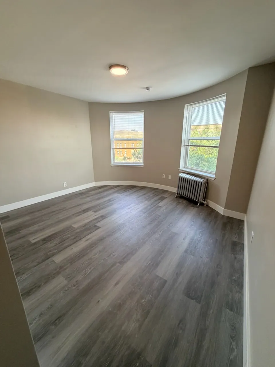 3 bed, 1 bath apartment for rent at 107 Columbia Ter Unit 2, Dorchester — photo 4 of 11