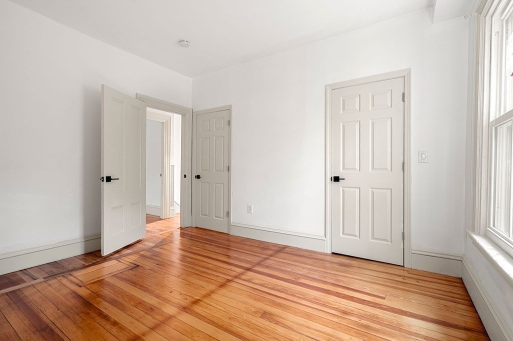 5 bed, 4+ bath apartment for rent at 107 Ellery St, Harvard Square — photo 21 of 35