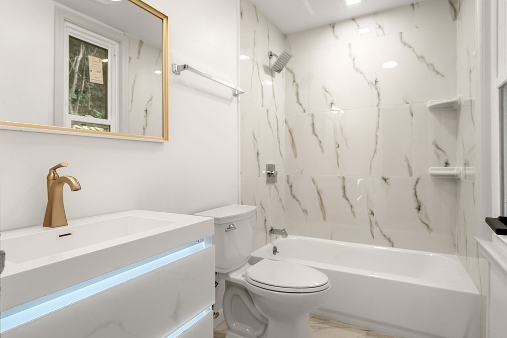 5 bed, 4+ bath apartment for rent at 107 Ellery St, Harvard Square — photo 14 of 35