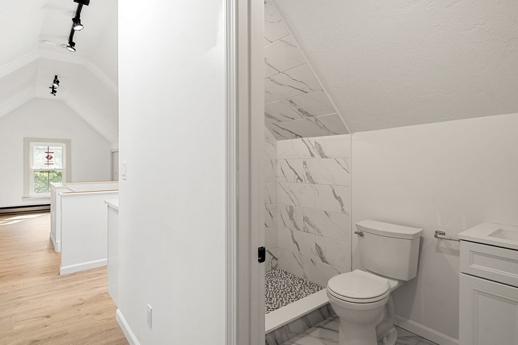 5 bed, 4+ bath apartment for rent at 107 Ellery St, Harvard Square — photo 28 of 35