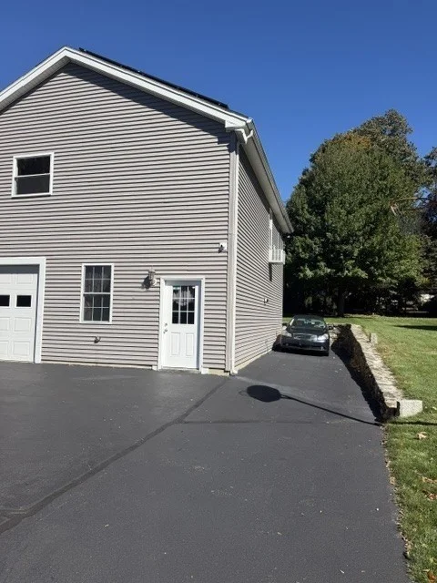 1 bed, 1 bath apartment for rent at 107 Elmwood St Unit 2, Auburn — photo 13 of 23
