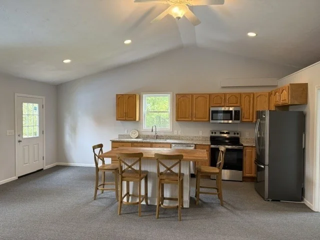 1 bed, 1 bath apartment for rent at 107 Elmwood St Unit 2, Auburn — photo 5 of 23