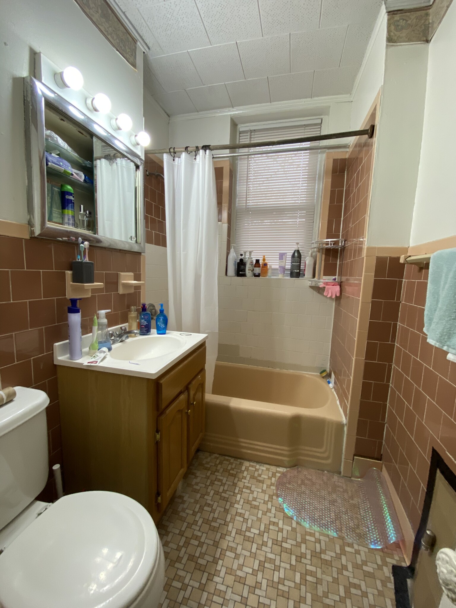1 bed, 1 bath apartment for rent at 107 Gordon St Unit 11, Brighton — photo 7 of 9