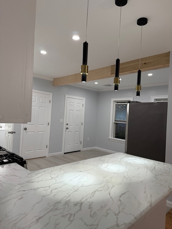4 bed, 1 bath apartment for rent at 107 Harrison St Unit 2, Leominster — photo 3 of 26